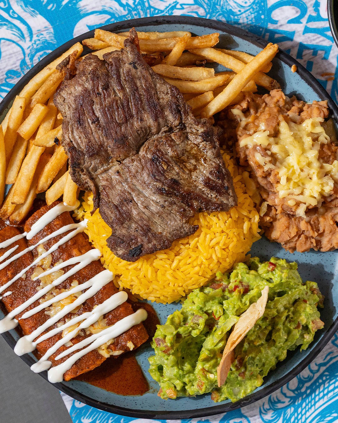 Arrachera Lady — arrachera con camarones al gusto, overhead